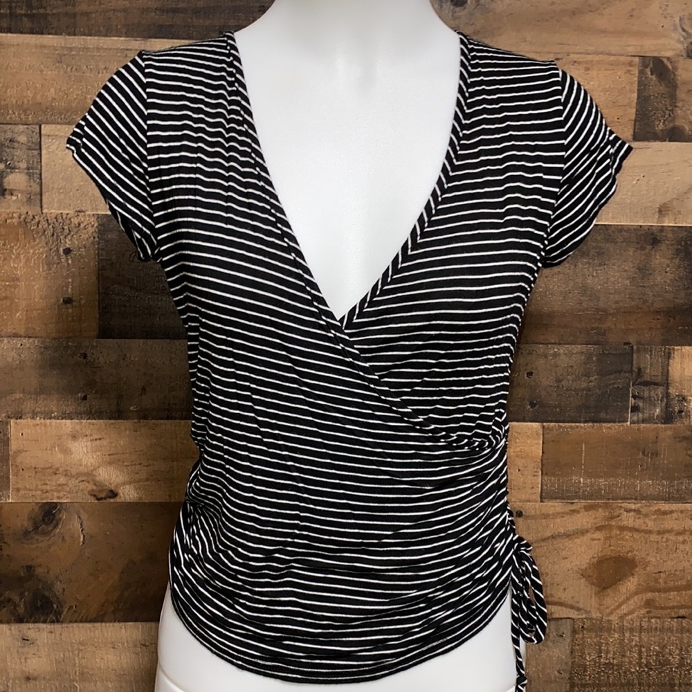 OLIVIA RAE Faux Wrap Striped Tie Crop Top Size Medium